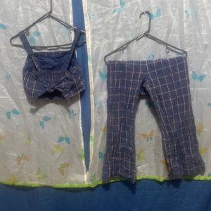 Two piece dressy Abercrombie & Fitch Set with bow in the back
